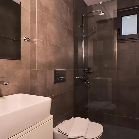 Вилла Solace, A Serene Retreat With Heated Pool By Mindyourvilla Koukounaria