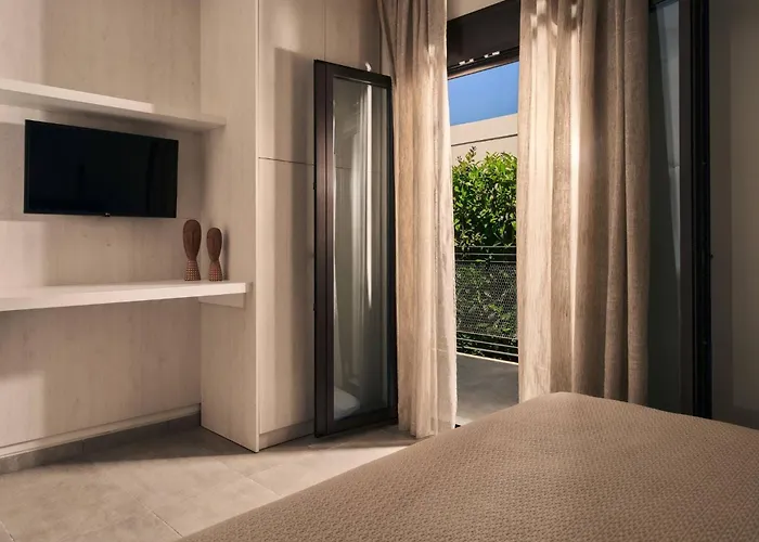 Solace, A Serene Retreat With Heated Pool By Mindyourvilla *