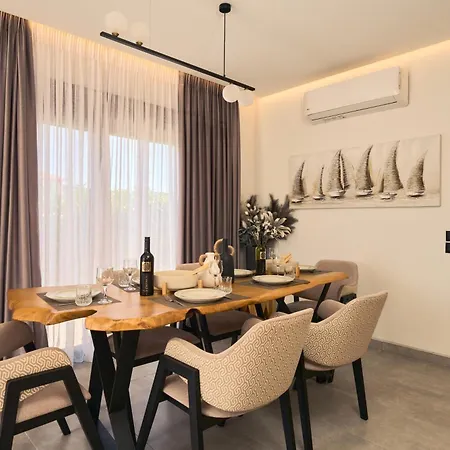 Solace, A Serene Retreat With Heated Pool By Mindyourvilla Villa *