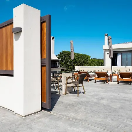 Solace, A Serene Retreat With Heated Pool By Mindyourvilla Villa *