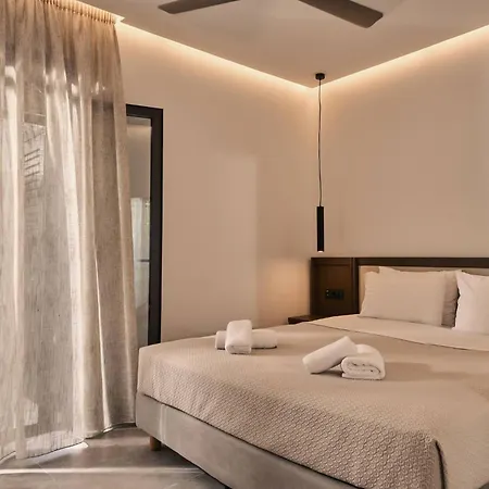 Villa Solace, A Serene Retreat With Heated Pool By Mindyourvilla Koukounariá