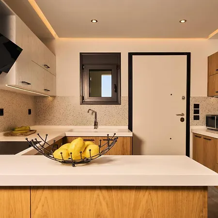 Solace, A Serene Retreat With Heated Pool By Mindyourvilla